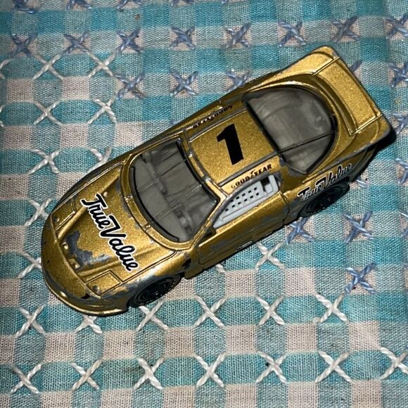 True Value Gold Pontiac Firebird IROC (1997) - Picture 3 of 4